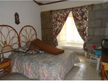 RANCHO EN VENTA CON CASA CAMPESTRE EN TEQUISQUIAPAN