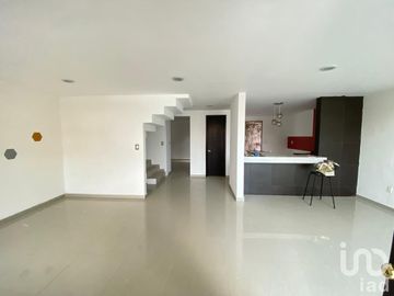 CASA EN VENTA EN FRACCIONAMIENTO PRIVADO LA HERRADURA,PACHUCA,HGO.