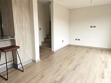 VENDE CASA EN CONDOMINIO EN CHIGUAYANTE.