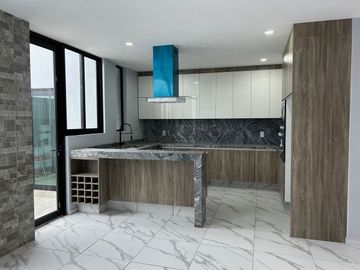 CASA NUEVA EN VENTA COTO LOS ALMENDROS