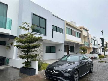 CASA NUEVA EN VENTA COTO LOS ALMENDROS