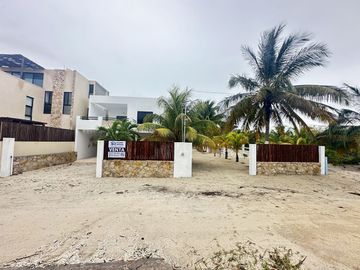 TERRENO EN VENTA A  UNA CUADRA DE LA PLAYA EN SAN BENITO YUCATAN