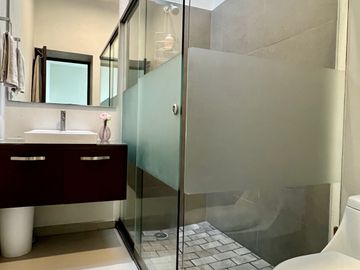 Casa en Venta de 4 Recámaras Residencial Rincon del Colibri Norte de Colima