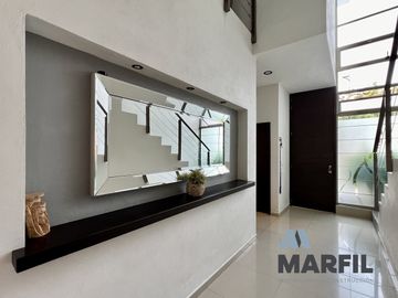 Casa en Venta de 4 Recámaras Residencial Rincon del Colibri Norte de Colima