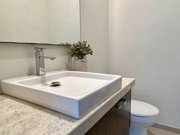 Casa en Venta de 4 Recámaras Residencial Rincon del Colibri Norte de Colima