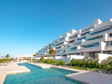 Departamento en venta frente al mar en Marina Kinuh, Telchac
