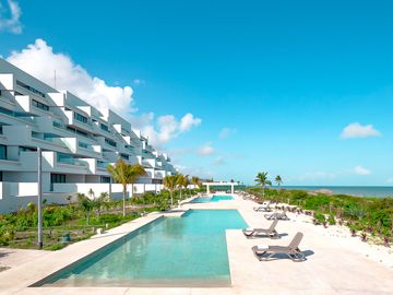 Departamento en venta frente al mar en Marina Kinuh, Telchac