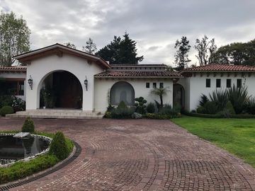 Residencia en Club de Golf San Carlos. Metepec, EdoMéx.
