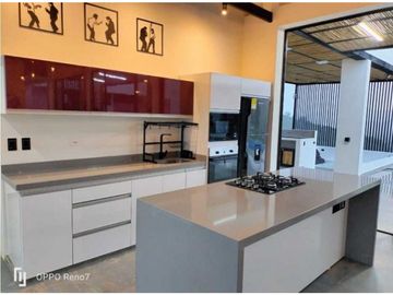 Venta de casa campestre de 1108 M2 en 890 mill en La Mesa Cund