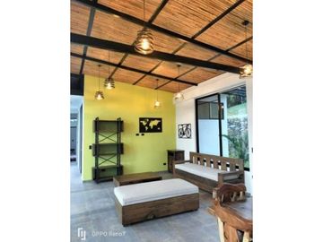 Venta de casa campestre de 1108 M2 en 890 mill en La Mesa Cund