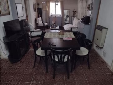 VENDE · CASA QUINTA CON DEPARTAMENTO· 896M2 · MENDOZA ·HERAS