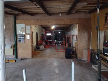 VENDE · CASA QUINTA CON DEPARTAMENTO· 896M2 · MENDOZA ·HERAS