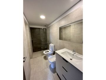 Oroño y Mendoza, Monoambiente con comodín 43mts2 . Incluye aires acondicionados