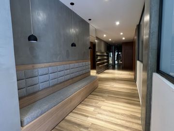 Oroño y Mendoza, Monoambiente con comodín 43mts2 . Incluye aires acondicionados