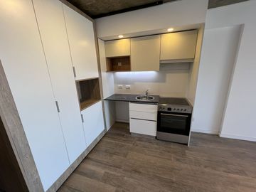 Oroño y Mendoza, Monoambiente con comodín 43mts2 . Incluye aires acondicionados