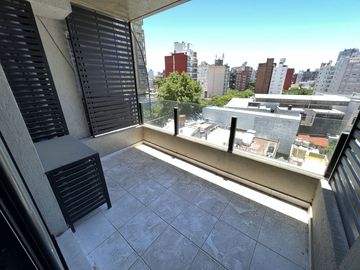 Oroño y Mendoza, Monoambiente con comodín 43mts2 . Incluye aires acondicionados