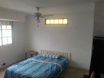 Casa con Departamento en venta en Quilmes Este
