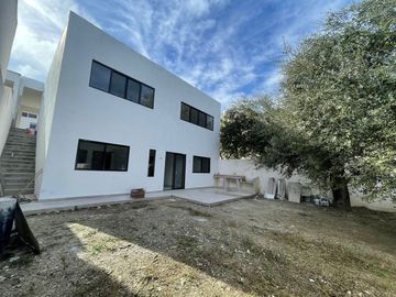 CASA EN VENTA - ALAMO SUR - SANTIAGO, N.L.