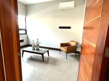 CASA EN VENTA EN SIERRA ALTA CARRETERA NACIONAL