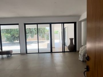 CASA  EN VENTA MUY AMPLIA Y MODERNA  EN ANGOSTURA SINALOA MEXICO
