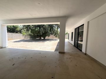 CASA  EN VENTA MUY AMPLIA Y MODERNA  EN ANGOSTURA SINALOA MEXICO
