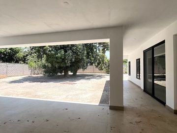 CASA  EN VENTA MUY AMPLIA Y MODERNA  EN ANGOSTURA SINALOA MEXICO