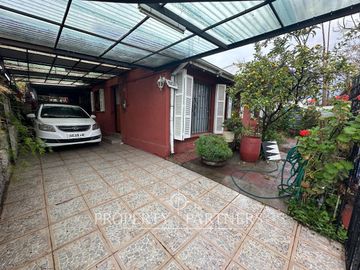 Amplia Propiedad en Barrio muy  tranquilo y cercano a Metro Protectora de la Infancia