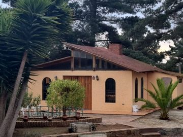 Algarrobo, Maravillosa casa en Parcela