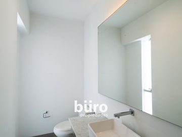 PENTHOUSE EN VENTA ACCESO DIRECTO A PARQUE BLUME CON TERRAZA EN MIRAFLORES