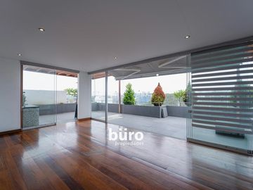 PENTHOUSE EN VENTA ACCESO DIRECTO A PARQUE BLUME CON TERRAZA EN MIRAFLORES