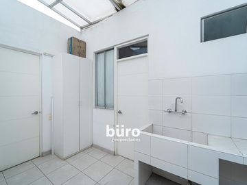 PENTHOUSE EN VENTA ACCESO DIRECTO A PARQUE BLUME CON TERRAZA EN MIRAFLORES