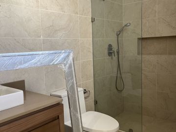 Venta Residencia en Privada Yucatán Country Club