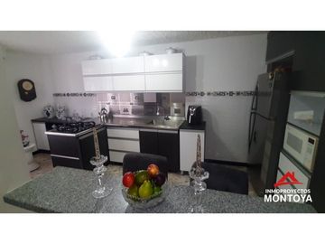 Casa independiente en Santa Mónica, Dosquebradas