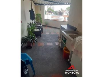 Casa independiente en Santa Mónica, Dosquebradas