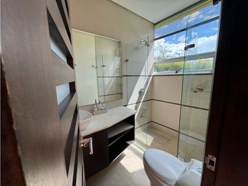 VENTA CASA EN LLANOGRANDE RIONEGRO