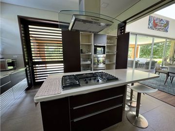 VENTA CASA EN LLANOGRANDE RIONEGRO