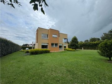 VENTA CASA EN LLANOGRANDE RIONEGRO