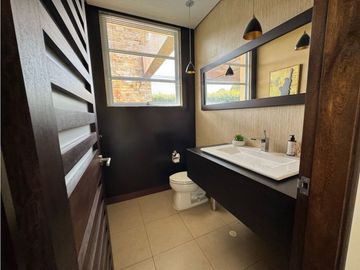 VENTA CASA EN LLANOGRANDE RIONEGRO