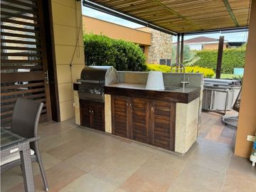 VENTA CASA EN LLANOGRANDE RIONEGRO