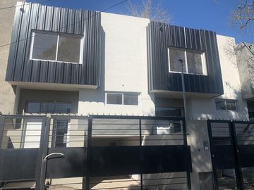 CASA VENTA CASTELAR