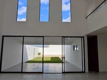 Casa en esquina en venta en Cumbres Dzitya