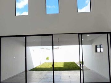 Casa en esquina en venta en Cumbres Dzitya