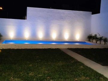 Casa en esquina en venta en Cumbres Dzitya