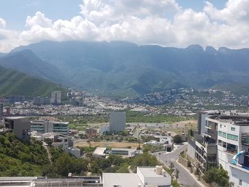 Vista real hermosa residencia en venta de 18,500,000