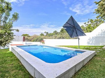 CASA MODERNA EN BURGOS VIG 24/7 ALBERCA Y JARDIN PRIVADO