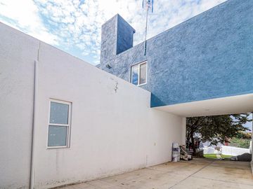 CASA MODERNA EN BURGOS VIG 24/7 ALBERCA Y JARDIN PRIVADO