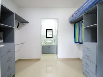 CASA MODERNA EN BURGOS VIG 24/7 ALBERCA Y JARDIN PRIVADO
