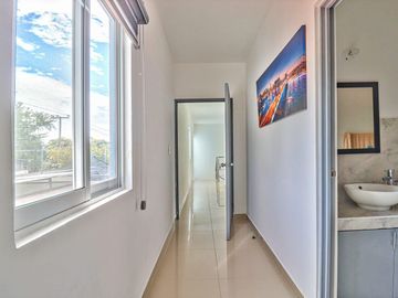 CASA MODERNA EN BURGOS VIG 24/7 ALBERCA Y JARDIN PRIVADO