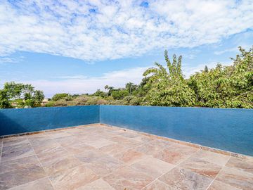 CASA MODERNA EN BURGOS VIG 24/7 ALBERCA Y JARDIN PRIVADO