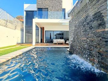 EXCLUSIVA CASA EN BRISAS PREVENTA - C/ALBERCA Y ROOF GARDEN